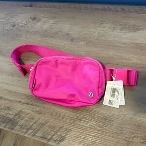 Lululemon belt bag